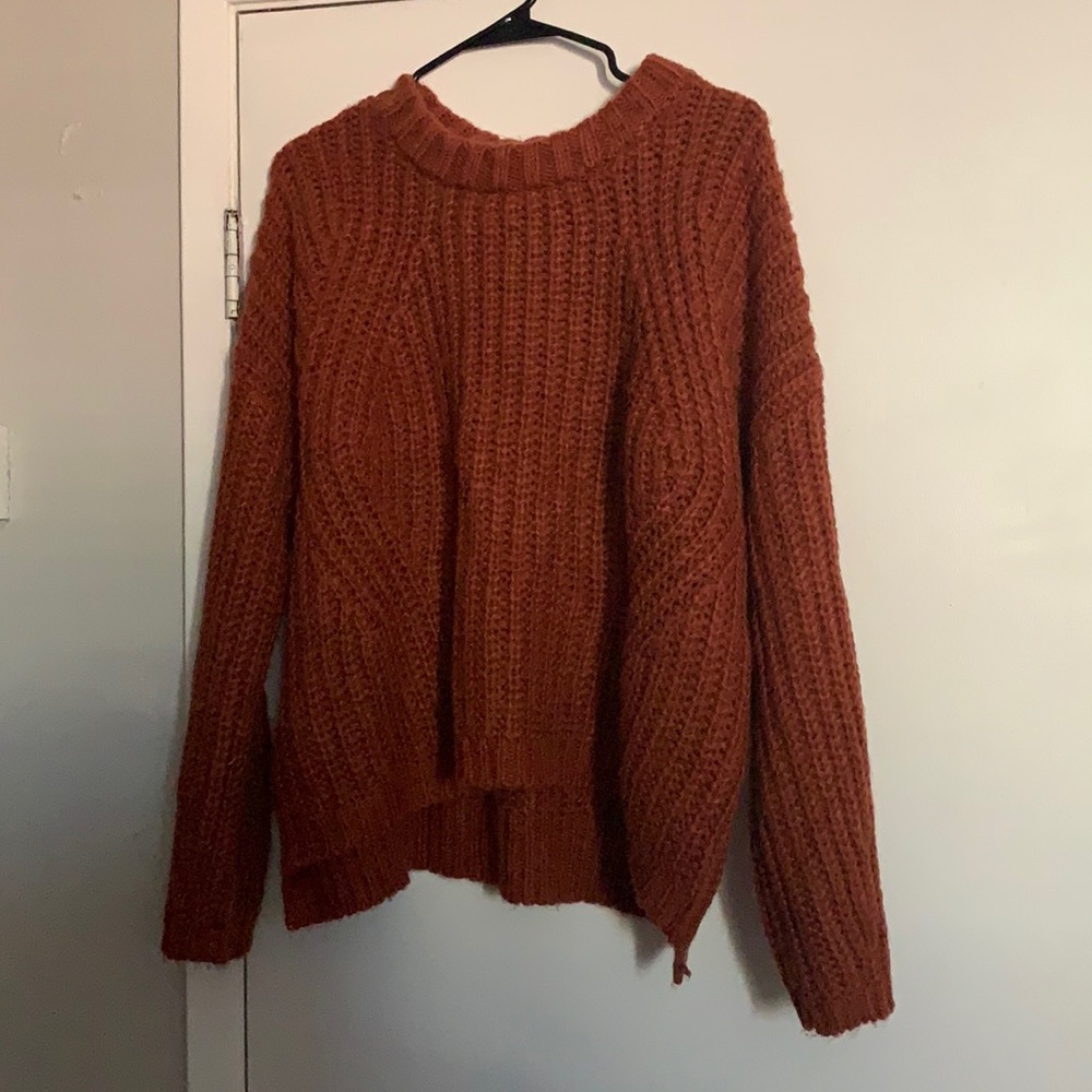 Universal thread sweater